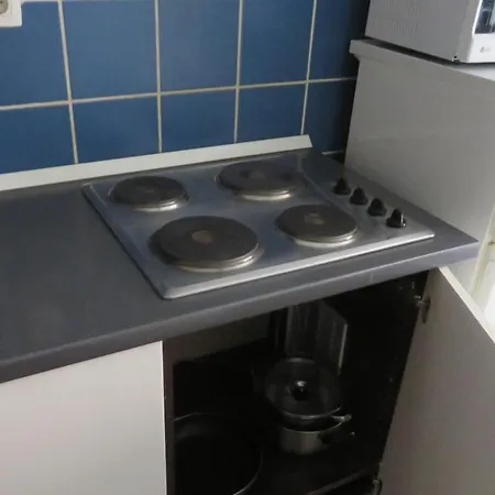 4 Apartment Split