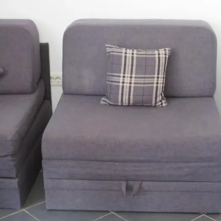 Apartment 4 *