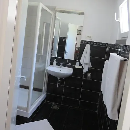 Apartment 4